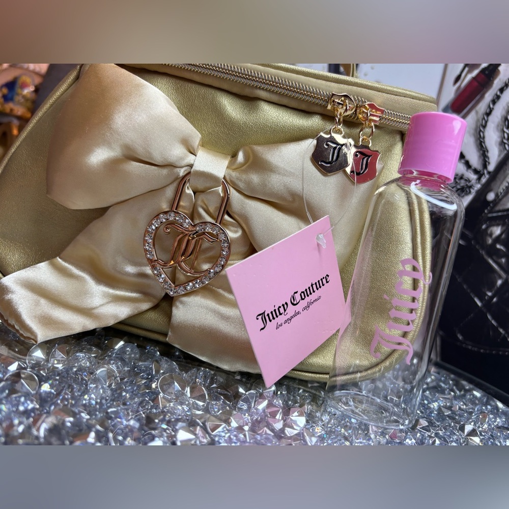 Juicy Couture Gold Cosmetic Bag with Bow and Charm - Picture 5 of 14